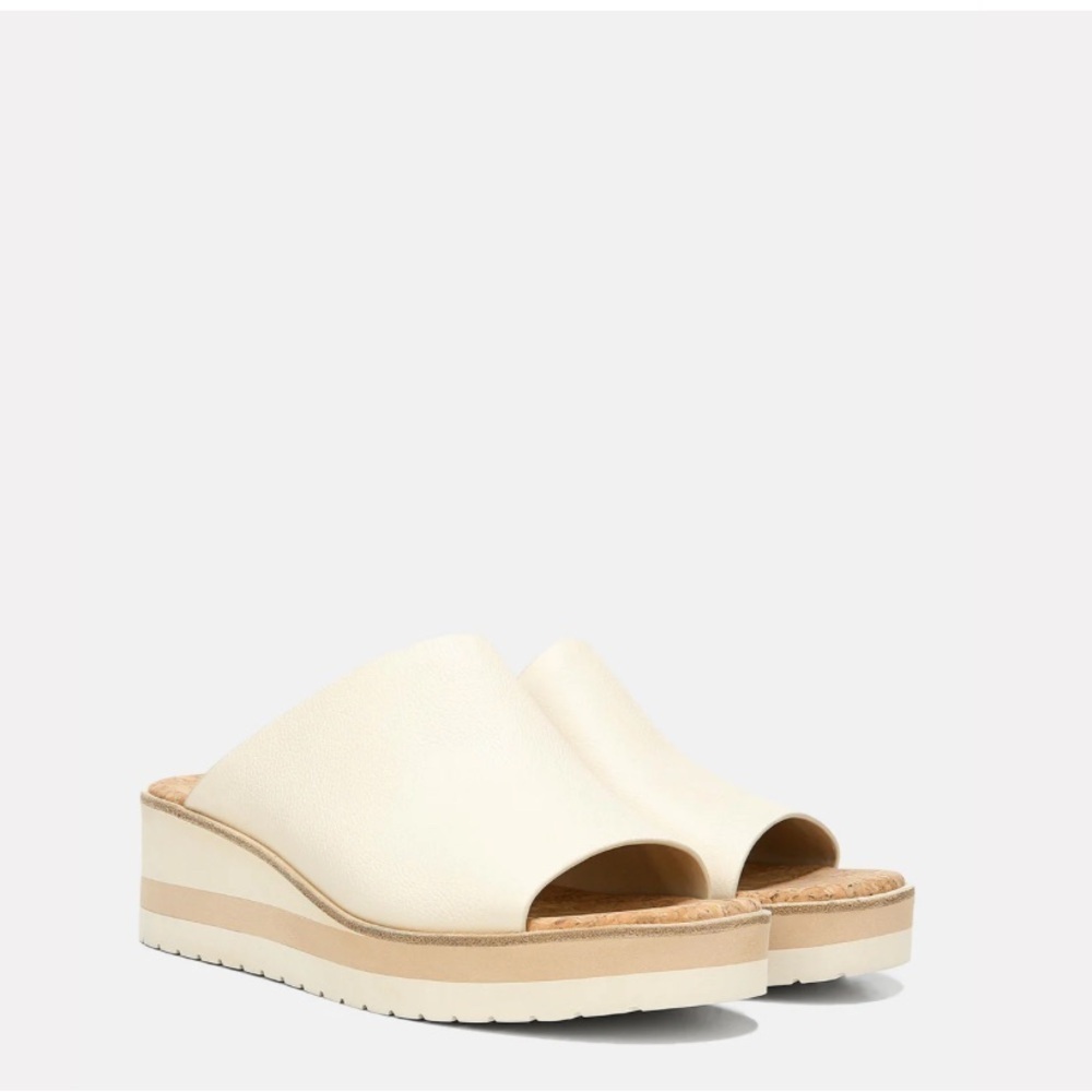 Preloved Vince Sarria Genuine Leather Wedge Mules 9.5 Sandstone Cream with box